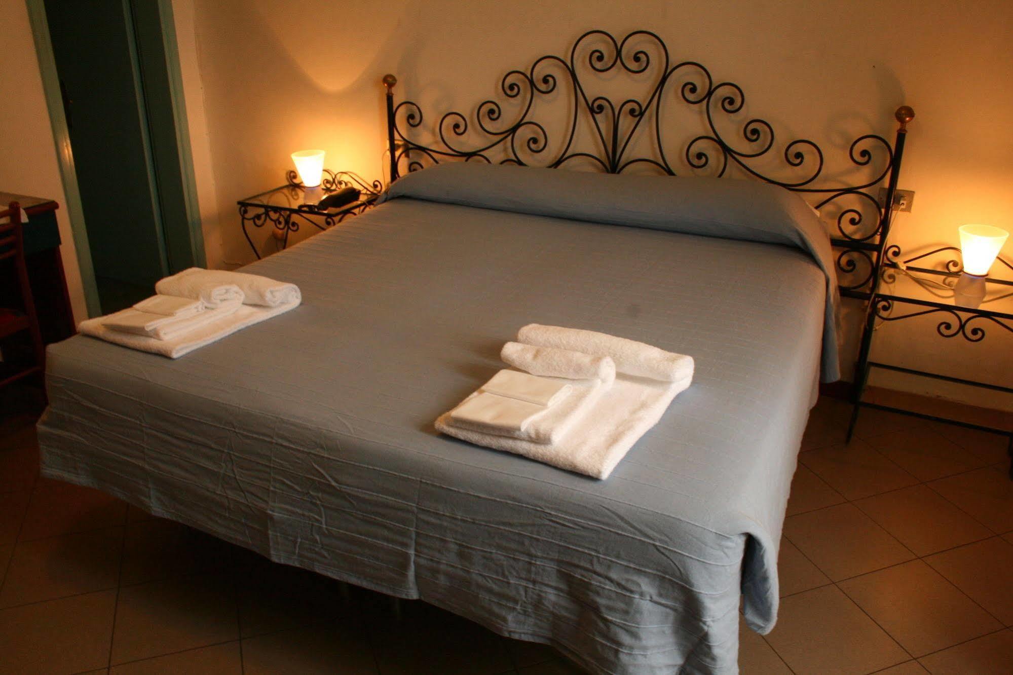 Hotel Fedora Florence Room photo